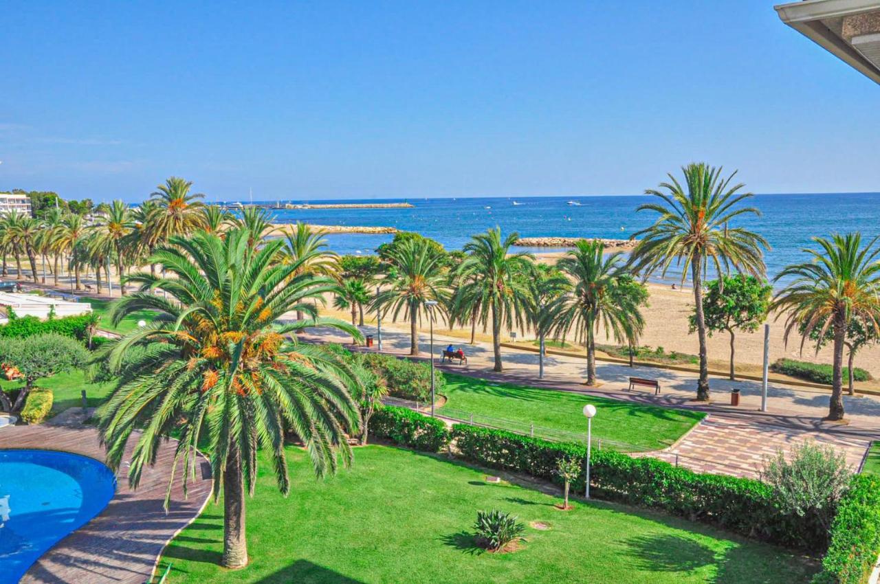 Golf A Bjos 9 Only Families Apartment Cambrils Exterior photo