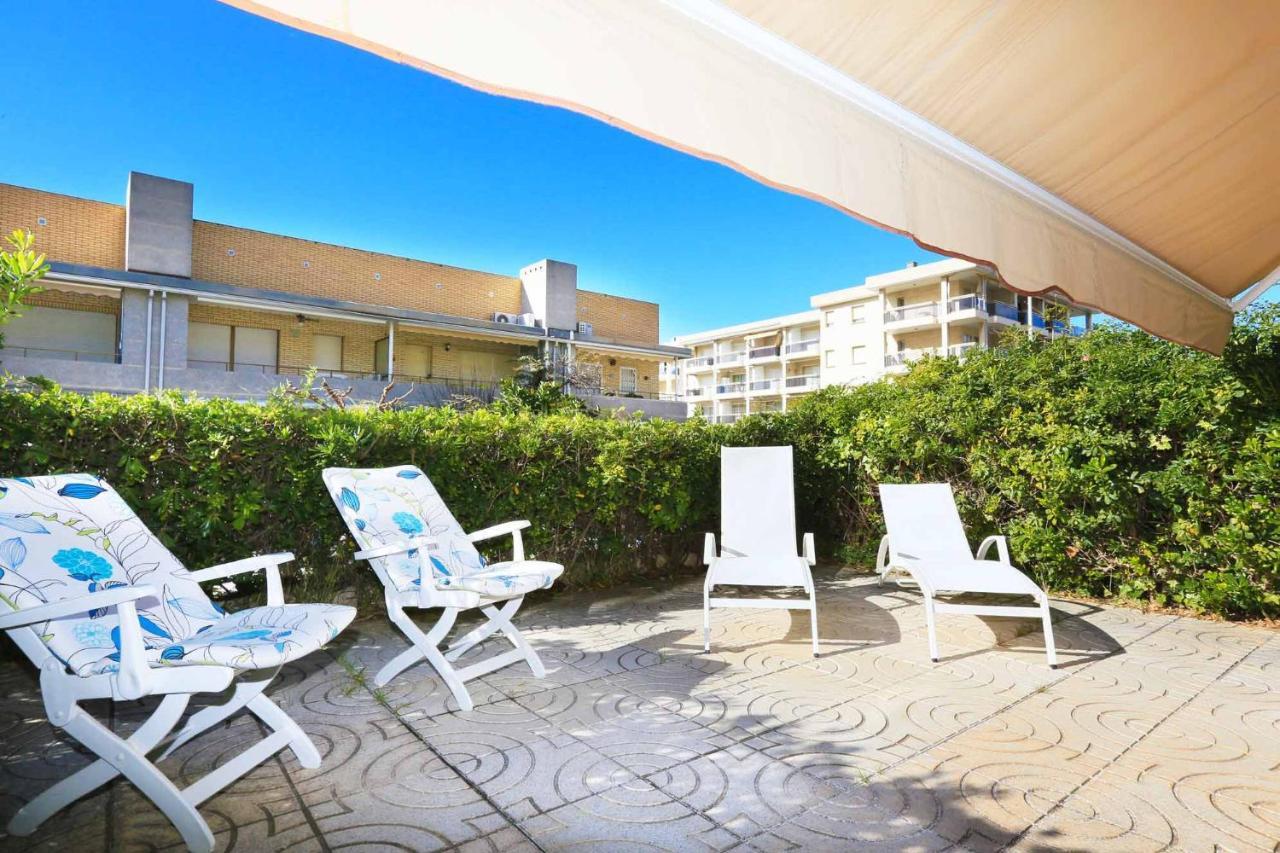Golf A Bjos 9 Only Families Apartment Cambrils Exterior photo